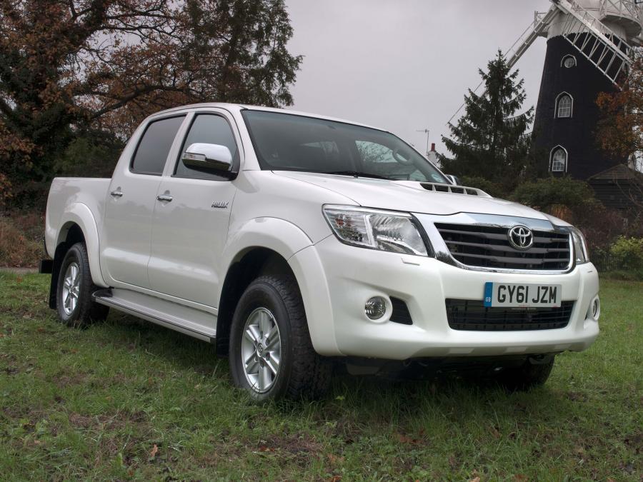  Toyota Hilux Double Cab 2011 года  (UK) (фото 29 из 30)
